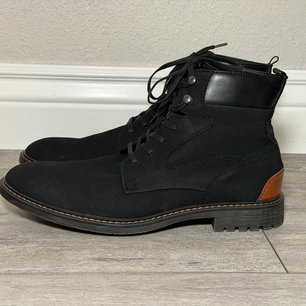 Men's Black Classic Lace-Up Boots
